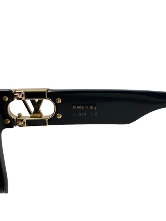 Louis Vuitton Sunglasses LV Link Square LV Logo Black Gold Eyewear